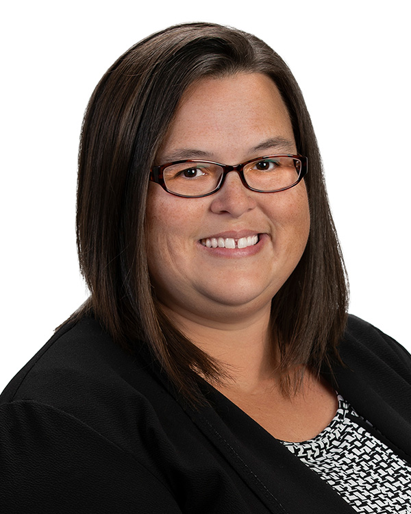 Jennifer Carl Headshot